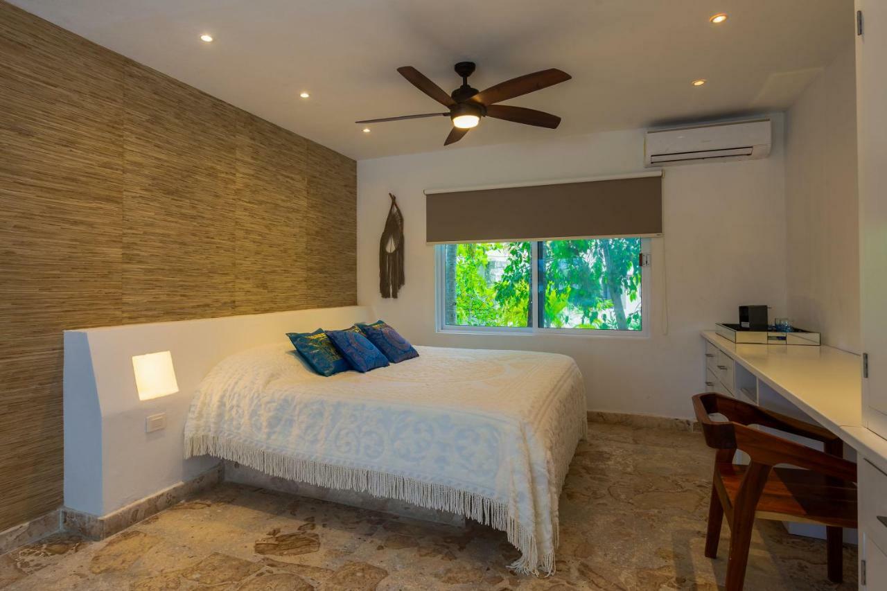 Lotus Beach Hotel - Adults Only Isla Mujeres Exterior photo