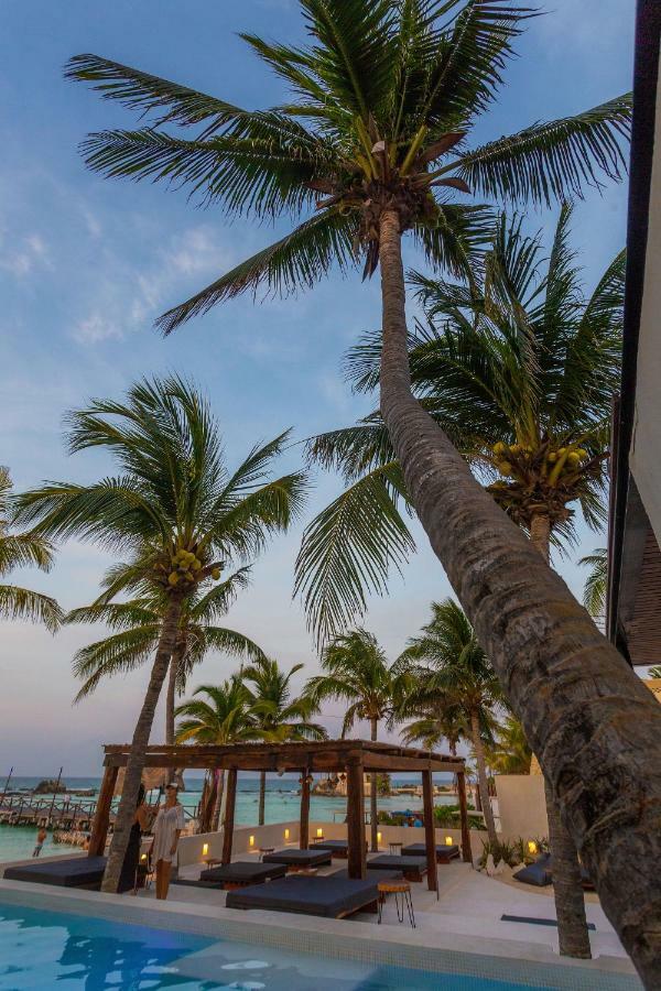 Lotus Beach Hotel - Adults Only Isla Mujeres Exterior photo